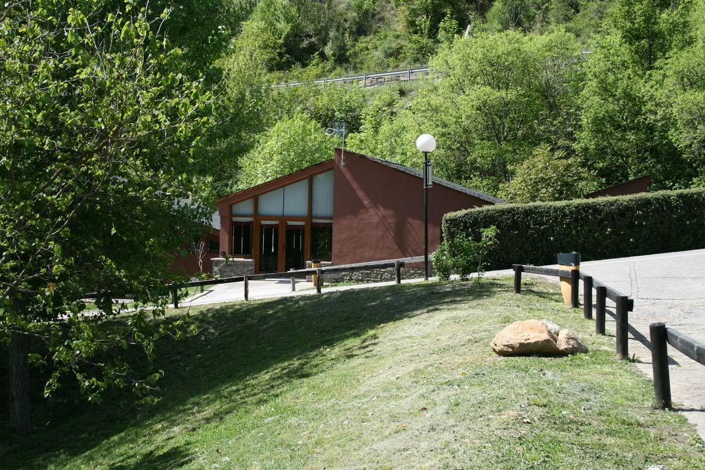 Alberg Escola De Piraguisme De Сорт Экстерьер фото